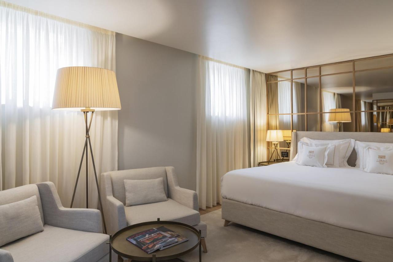 Suite King com Varanda e Vista da Catedral