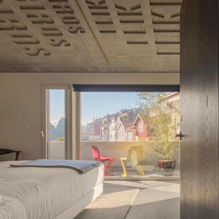 Quarto Duplo com Varanda e Vista Jardim