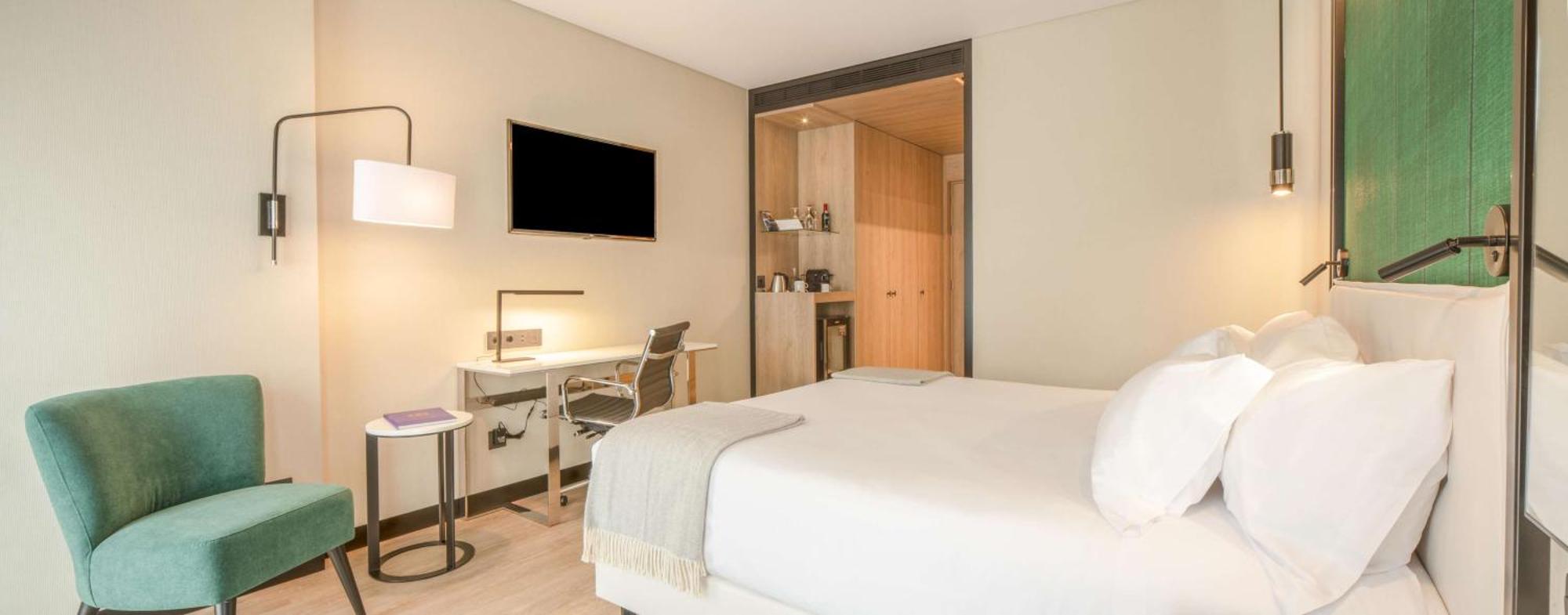 Quarto Família Conjugado (3 Adultos + 1 Criança)