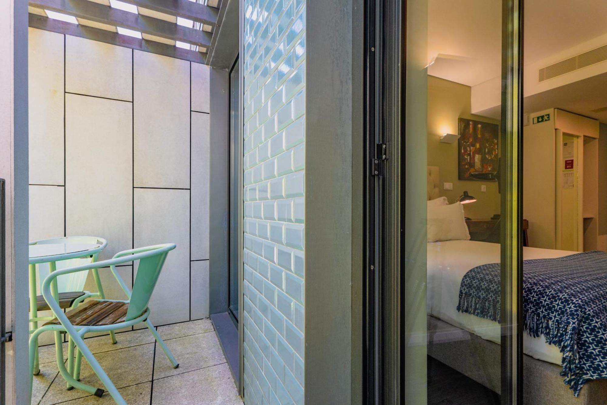 Quarto Duplo com Vista Jardim