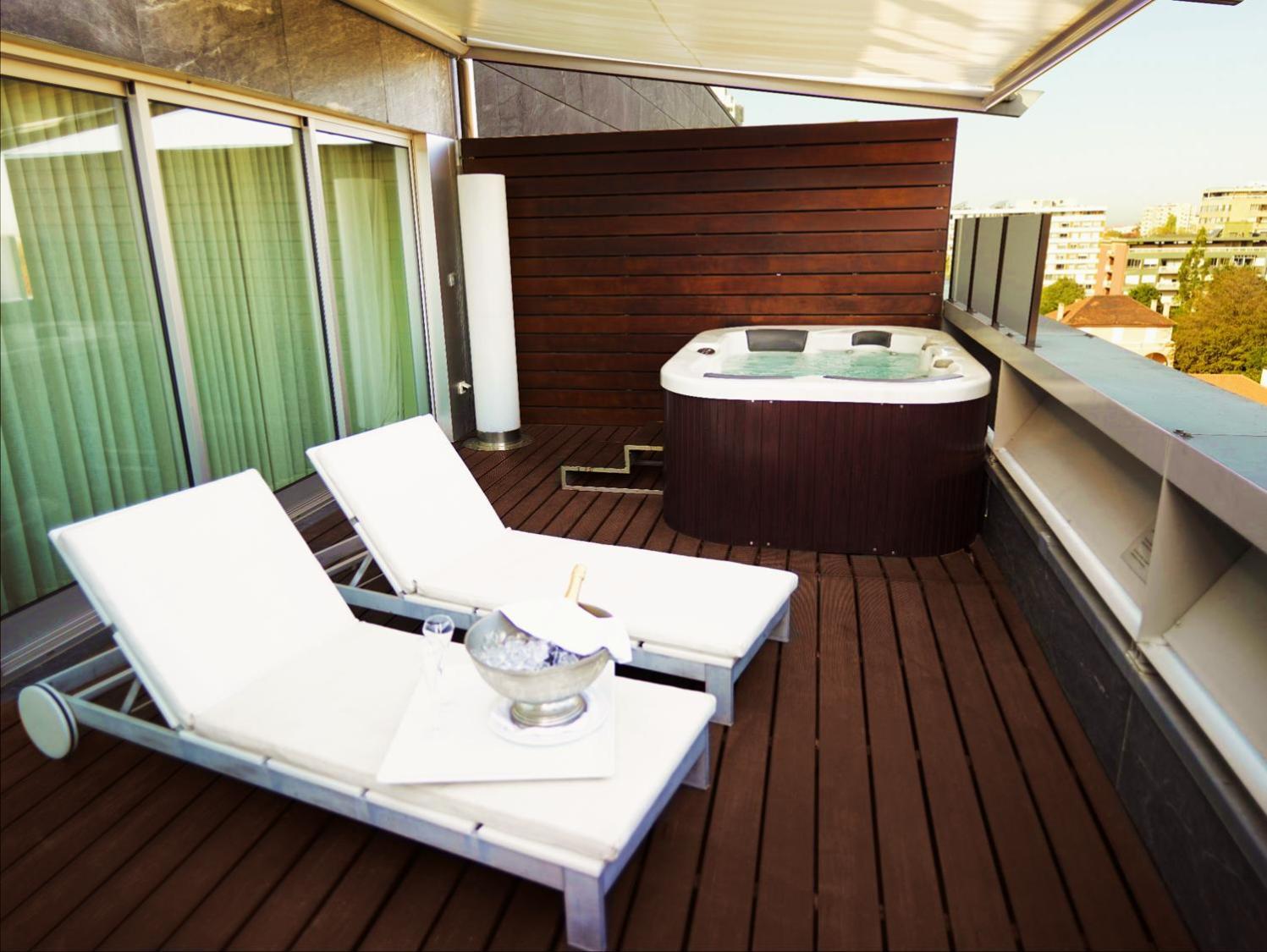 Superior Double Room Hot Tub
