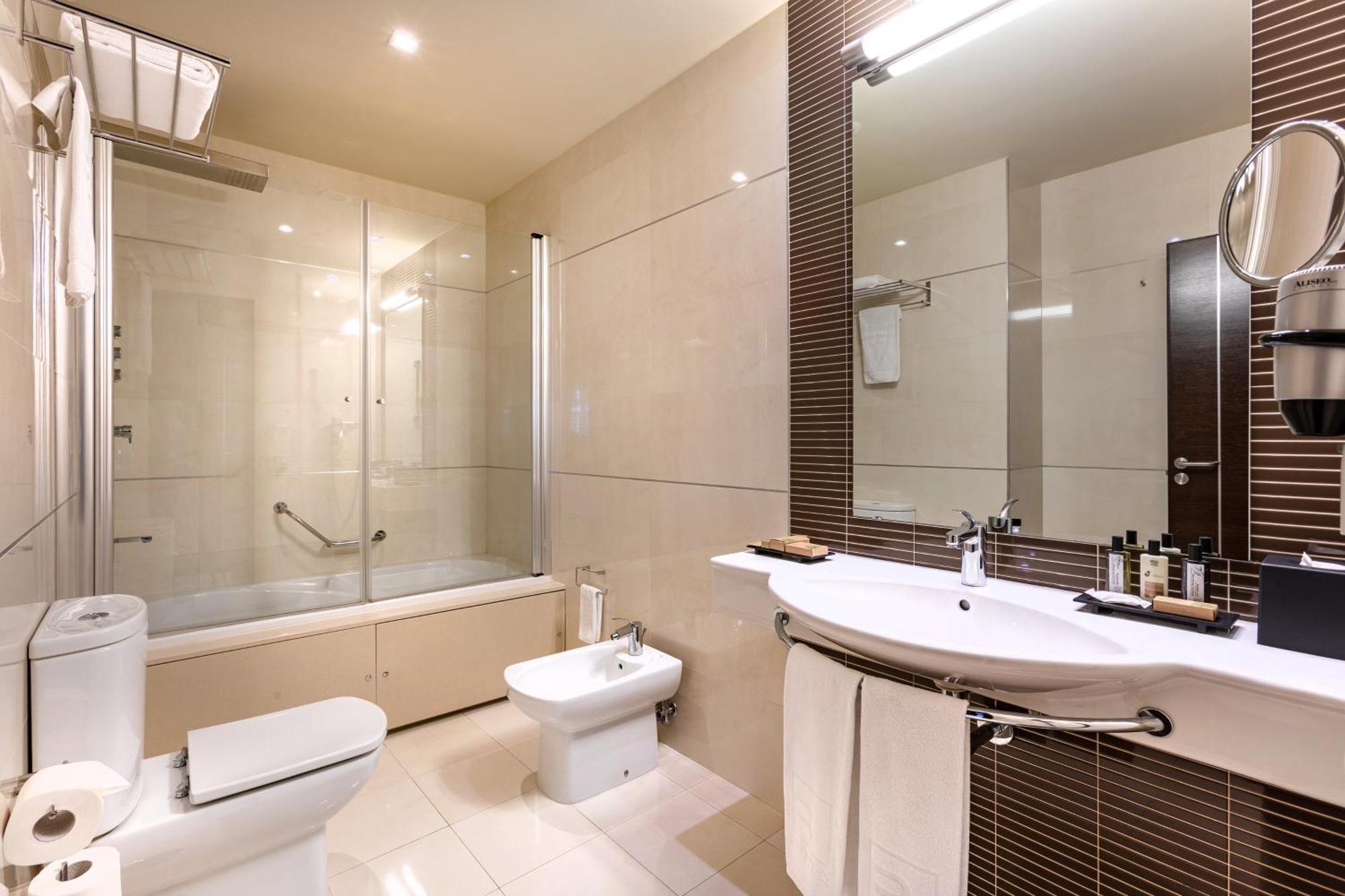 Superior Double Room Hot Tub